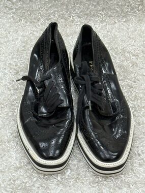 Prada Platform Brogue-Trim Leather Oxford